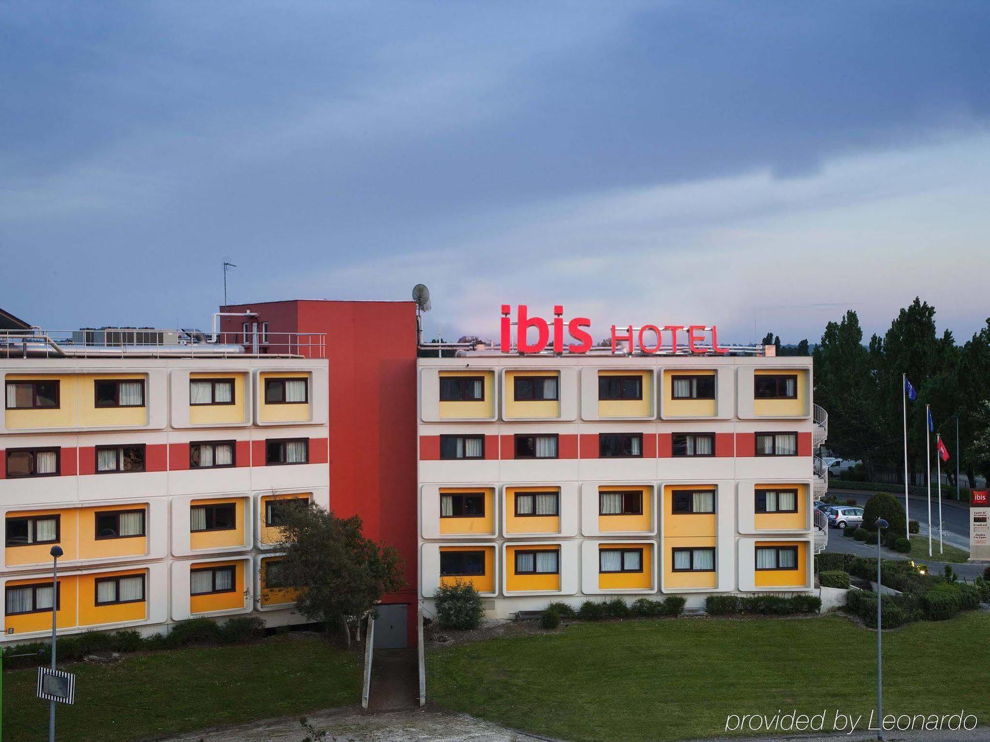 Ibis Bordeaux Lac Hotel Exterior foto